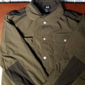 HM button up